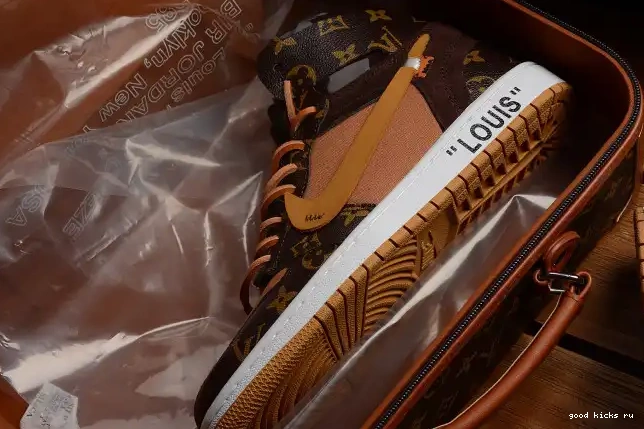 Air Jordan AJ1 Off-Louis x OW 1 AQ0818-158 0420